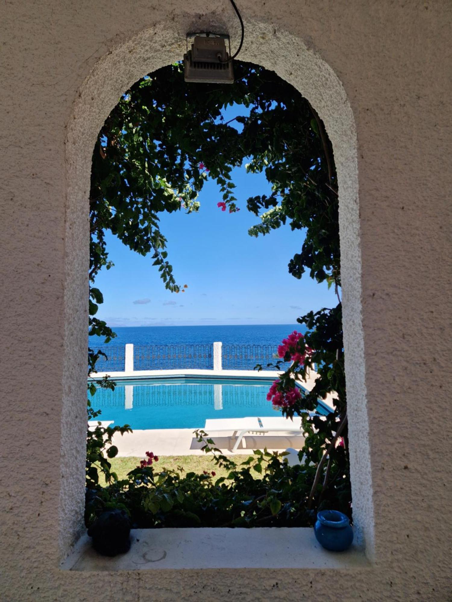 Salt Water Villa Santa Cruz  Bagian luar foto